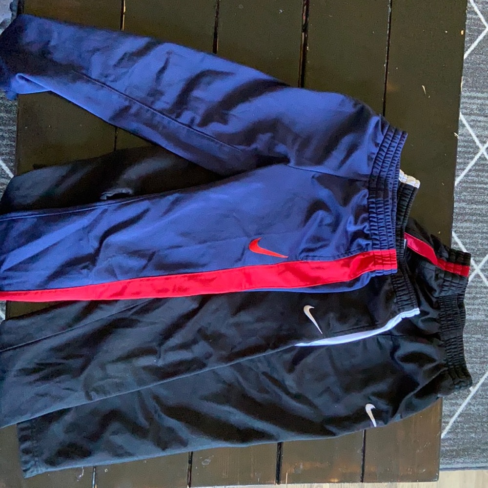 Boys size 7 active pants.  NIKE